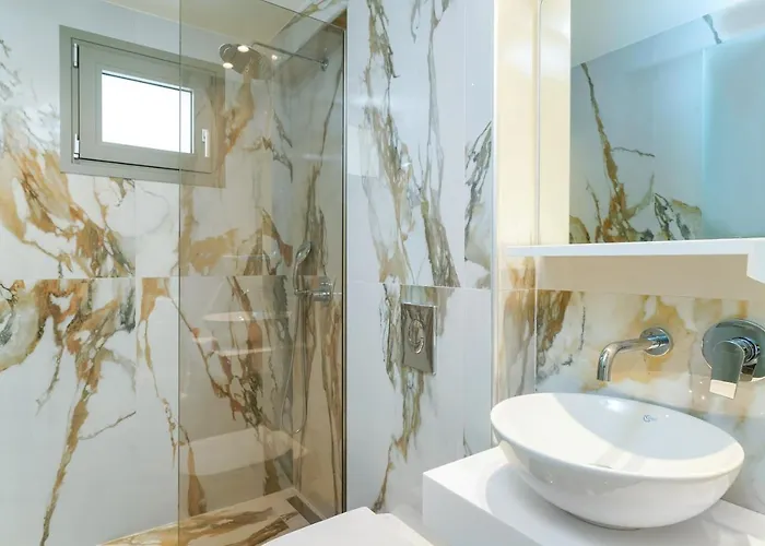 Athina Palace Luxurious Appartments 波托什
