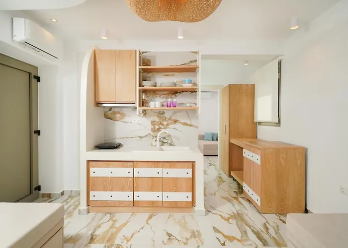 Athina Palace Luxurious Appartments 波托什