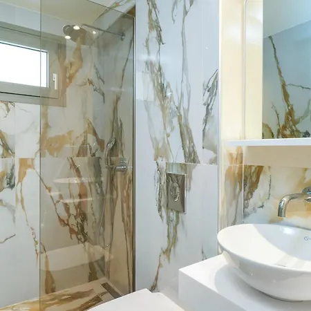 Athina Palace Luxurious Appartments ポトス