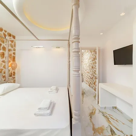 Athina Palace Luxurious Appartments アパート ポトス