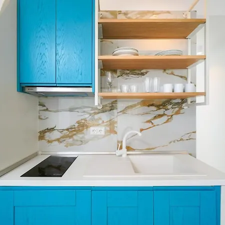 Athina Palace Luxurious Appartments アパート ポトス