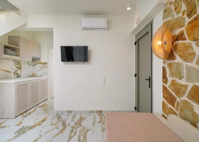 Athina Palace Luxurious Appartments Apartamento Potos